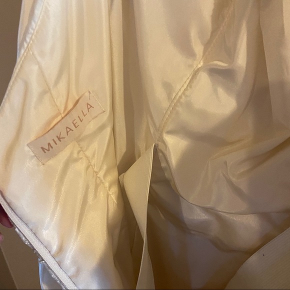 Gorgeous Mikaella Wedding Dress - Picture 9 of 13